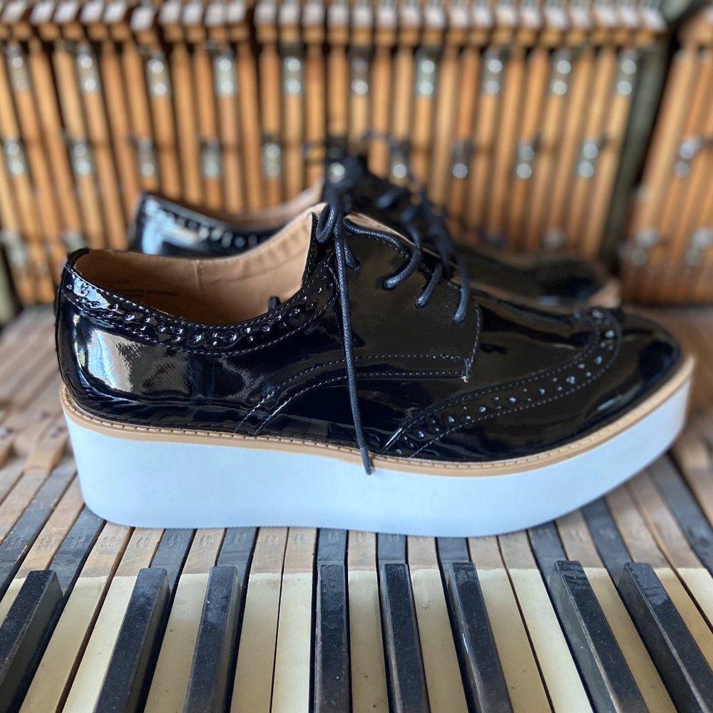 Madden Girl Oxford Platform shoes NEW